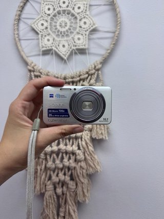 Sony Cyber-shot DSC-W630 16.1 MP Plata