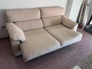 Sofá de 2 plazas en tela beige