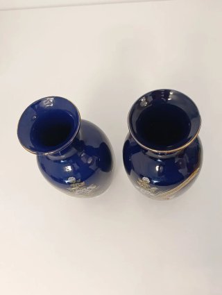Pareja de Jarrones Azules con Diseño de Aves