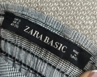 Top crop ZARA quadri bianco nero S
