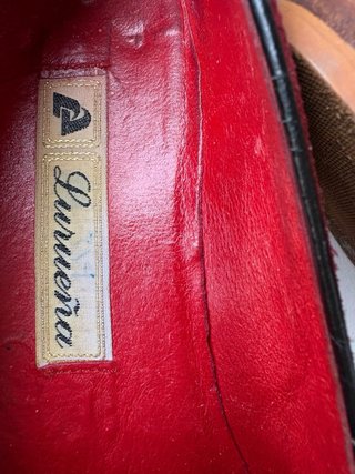 Zapatos Lurueña Negros y Rojos