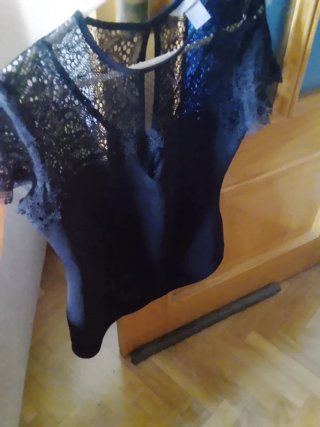 Camiseta manga corta encaje negro