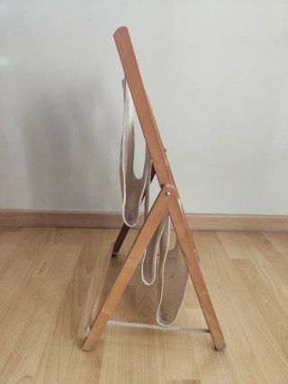 Revistero de tela y madera