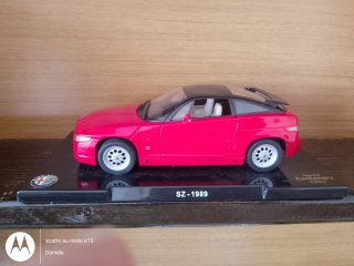 Modellino Alfa Romeo SZ 1989 1:24
