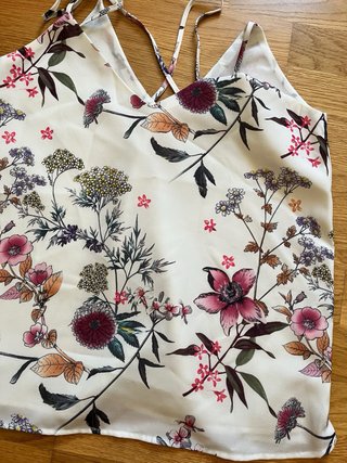 Blusa floral multicolor tirantes