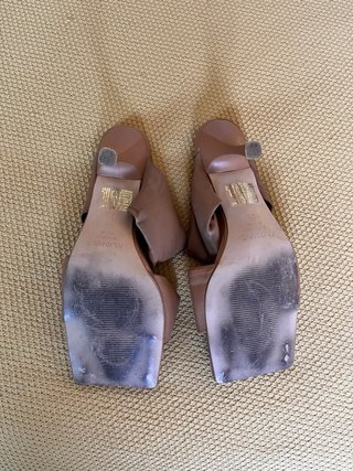Sandalias Alohas Piel Talla 38 + funda Prada
