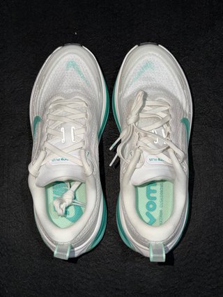 Nike Vomero Plus