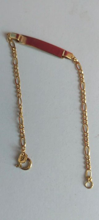 Pulsera de oro para bebé con placa larga 15sm