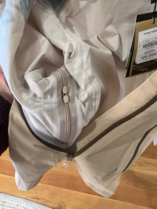 Chubasquero Ternua Arko Mujer Beige/Negro