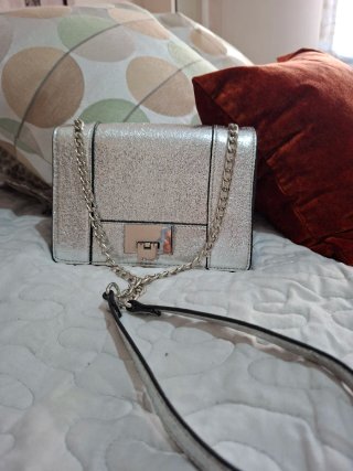 Bolso fiesta Stradivarius plateado