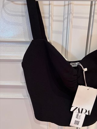 Top corto Zara negro Talla S nuevo con etiqueta