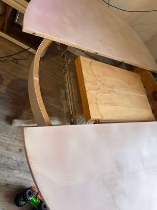 Mesa redonda de madera para restaurar