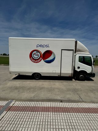 Camión Nissan Cabstar NT400 3500Kg