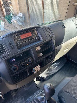 Camión Nissan Cabstar NT400 3500Kg