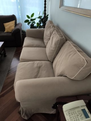 Sofá beige de tela