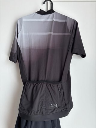 Maillot y culotte Gore