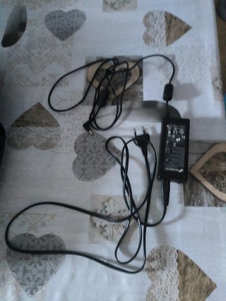 Cargador PARA PORTATIL pc  FSP GROUP INC. 19V 3.42