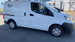 Nissan NV200 2015