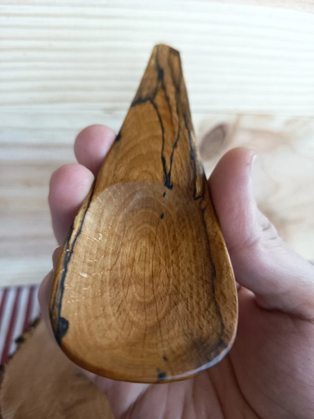 Cuchara de mesa de madera haya moteada