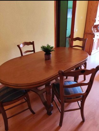 Mesa comedor y sillas madera maciza