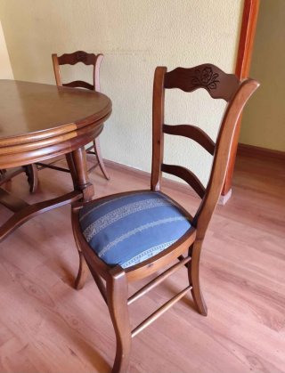 Mesa comedor y sillas madera maciza