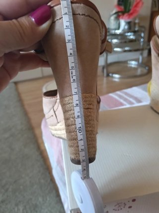 Sandalias MARYPAZ Beige y Marrón Tacon