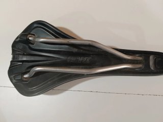 Sillín bici tija 30.9 + pedales