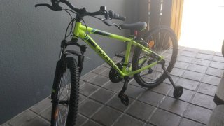 Bicicleta infantil Rockrider verde