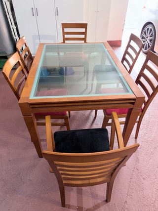 Mesa comedor y 6 sillas madera y cristal