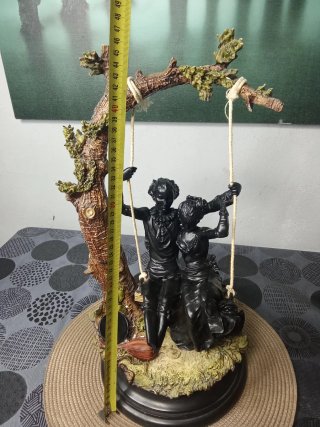 Figura cerámica pareja columpio grande 45cm