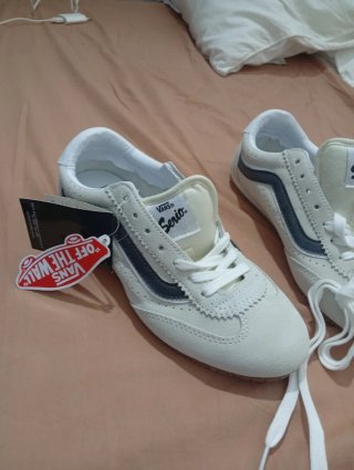 Tenis Vans Blancos y Azules