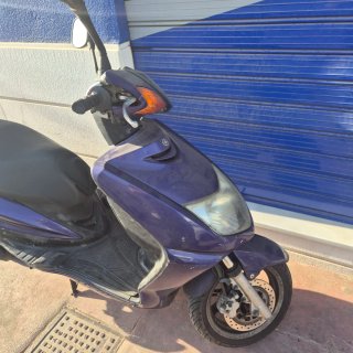 Yamaha Cygnus 125cc - Chasis y papeles (AVERIADA).