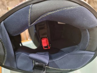 Casco de moto con diseño Boom