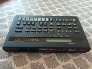 Yamaha QY10 Music Sequencer