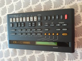 Yamaha QY10 Music Sequencer