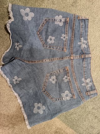 Pantaloncini denim donna con fiori