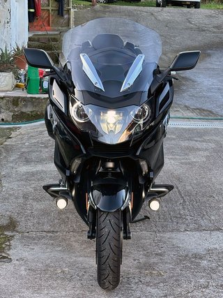 BMW K1600 GT Negra