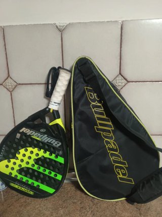 Pala de pádel Bullpadel Vertex 02