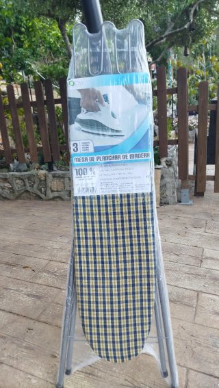 Tabla de planchar de madera OCM