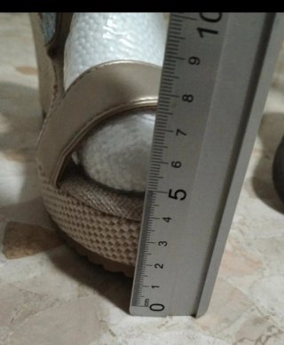 Cuñas Beige/Plata Talla 41 a estrenar