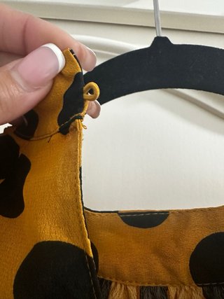 Elegante Blusa Zara lunares amarillos y negros