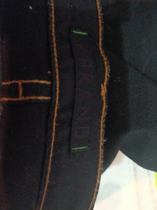 Pantalón negro