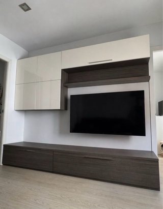 Mueble de salón moderno blanco y ebony