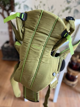 Mochila Porta Bebés BabyBjörn Verde