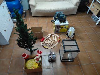 Lote Navideño: Árbol, Tren, Compresor de pintura.