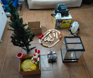 Lote Navideño: Árbol, Tren, Compresor de pintura.