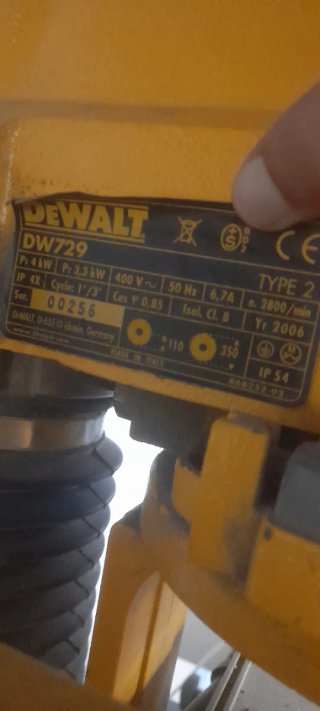 Sierra de corte radial Dewalt DW 729