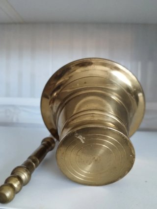 Almirez de bronce vintage español