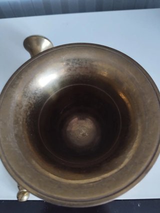 Almirez de bronce vintage español
