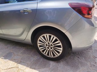 Opel Astra 2011